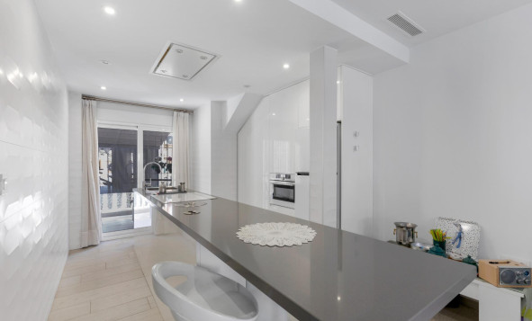 Herverkoop - 1. Appartement / flat - Guardamar del Segura - Urbanizaciones