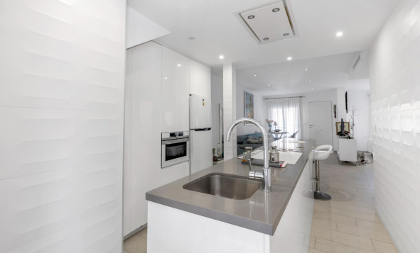 Herverkoop - 1. Appartement / flat - Guardamar del Segura - Urbanizaciones