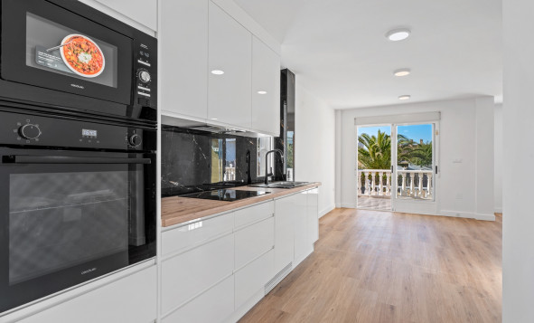 Herverkoop - 4. Halfvrijstaande villa - Benimar - Costa Blanca Zuid