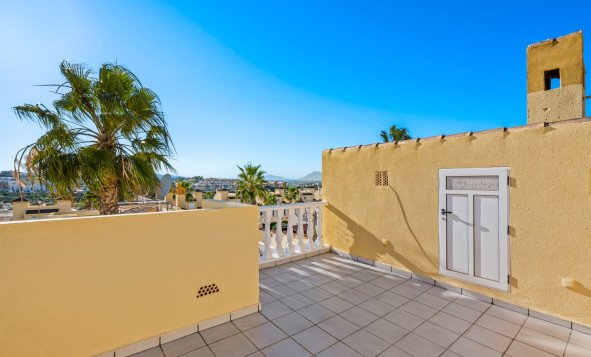 Herverkoop - 4. Halfvrijstaande villa - Benimar - Costa Blanca Zuid