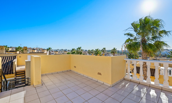 Herverkoop - 4. Halfvrijstaande villa - Benimar - Costa Blanca Zuid