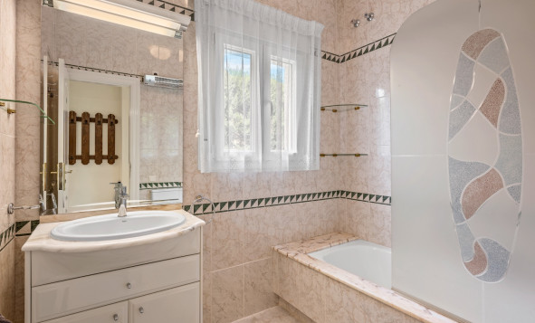 Herverkoop - 3. Vrijstaande villa - Ciudad Quesada - Costa Blanca Zuid