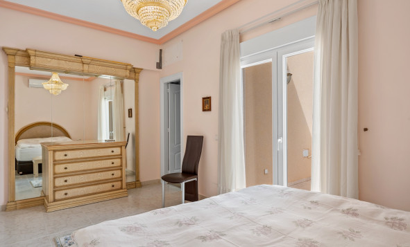 Herverkoop - 3. Vrijstaande villa - Ciudad Quesada - Costa Blanca Zuid