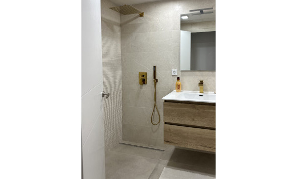 Herverkoop - 1. Appartement / flat - Torrevieja - Costa Blanca Zuid