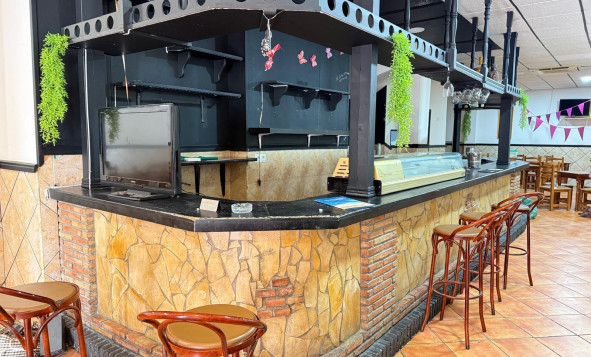 Herverkoop - Commercieel vastgoed - Torrevieja - Costa Blanca Zuid