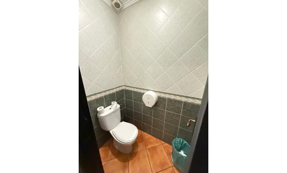 Herverkoop - Commercieel vastgoed - Torrevieja - Costa Blanca Zuid