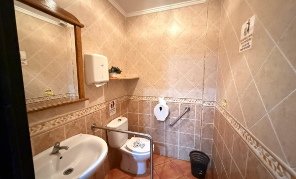 Herverkoop - Commercieel vastgoed - Torrevieja - Costa Blanca Zuid