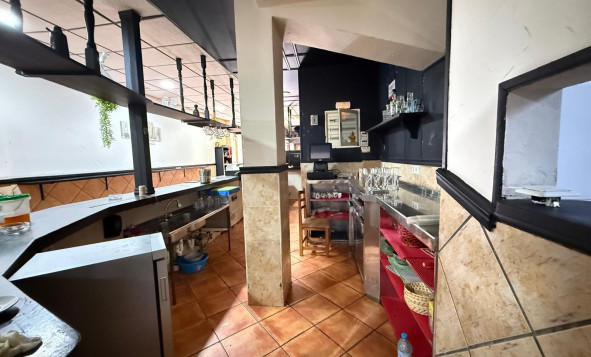 Herverkoop - Commercieel vastgoed - Torrevieja - Costa Blanca Zuid