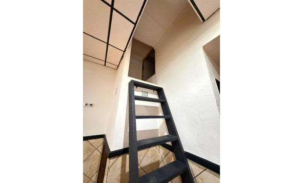 Herverkoop - Commercieel vastgoed - Torrevieja - Costa Blanca Zuid