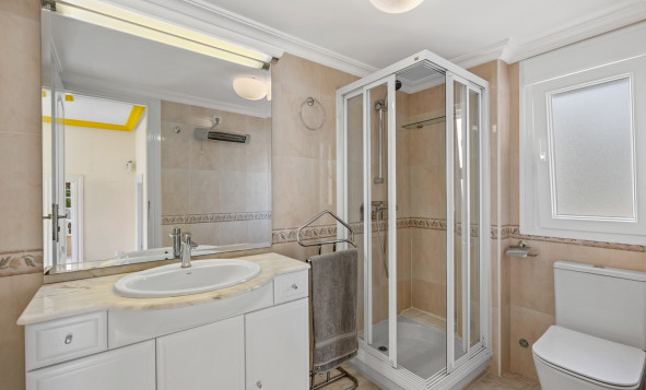 Herverkoop - 3. Vrijstaande villa - Ciudad Quesada - Costa Blanca Zuid