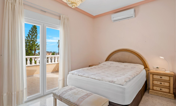 Herverkoop - 3. Vrijstaande villa - Ciudad Quesada - Costa Blanca Zuid