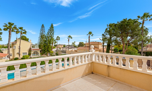 Herverkoop - 3. Vrijstaande villa - Ciudad Quesada - Costa Blanca Zuid