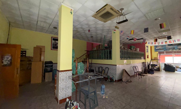 Herverkoop - Commercieel vastgoed - Torrevieja - Costa Blanca Zuid