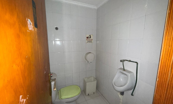 Herverkoop - Commercieel vastgoed - Torrevieja - Costa Blanca Zuid