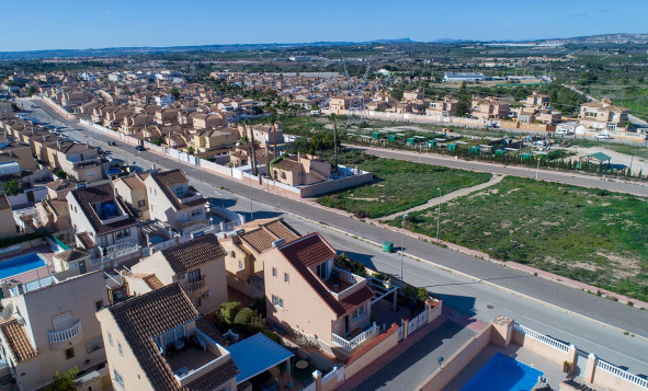 Herverkoop - 3. Vrijstaande villa - Benimar - Rojales Hills