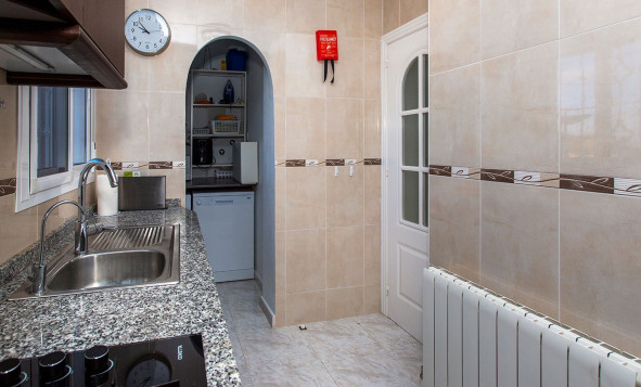 Herverkoop - 3. Vrijstaande villa - Benimar - Rojales Hills