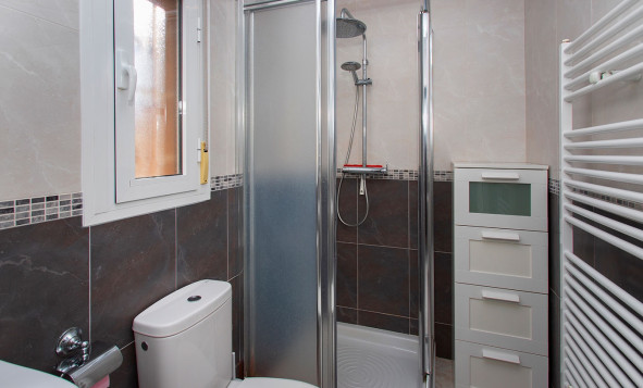 Herverkoop - 3. Vrijstaande villa - Benimar - Rojales Hills