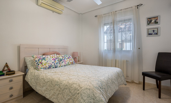 Herverkoop - 3. Vrijstaande villa - Bigastro - Villas Andrea