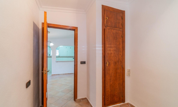 Herverkoop - 3. Vrijstaande villa - Torrevieja - Costa Blanca Zuid