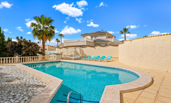 Herverkoop - 3. Vrijstaande villa - Ciudad Quesada - Costa Blanca Zuid