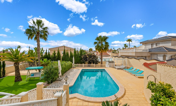 Herverkoop - 3. Vrijstaande villa - Ciudad Quesada - Costa Blanca Zuid