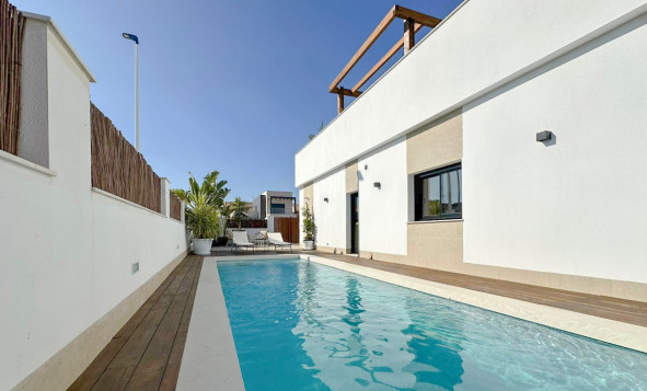 Herverkoop - 4. Halfvrijstaande villa - Santiago de Ribera - Costa Calida