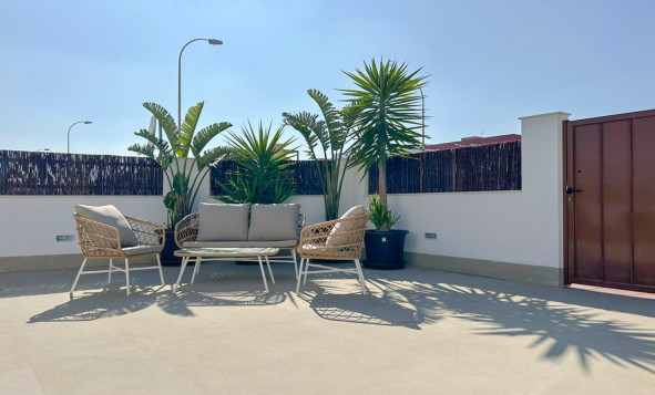 Herverkoop - 4. Halfvrijstaande villa - Santiago de Ribera - Costa Calida