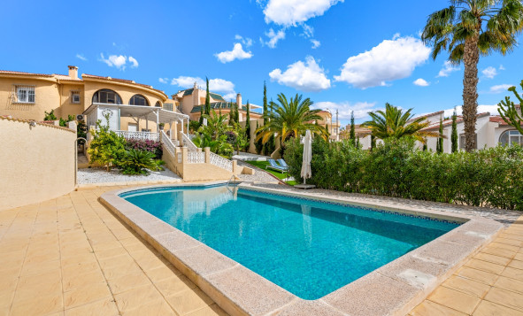 Herverkoop - 3. Vrijstaande villa - Ciudad Quesada - Costa Blanca Zuid