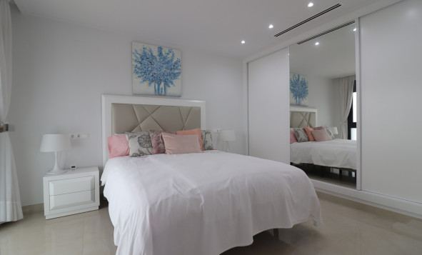 Herverkoop - 3. Vrijstaande villa - Benijófar - Costa Blanca Zuid