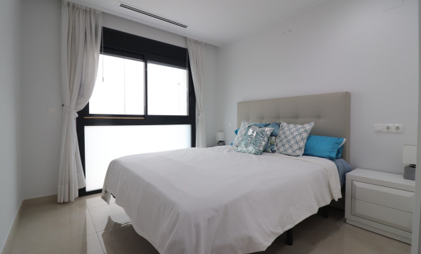 Herverkoop - 3. Vrijstaande villa - Benijófar - Costa Blanca Zuid