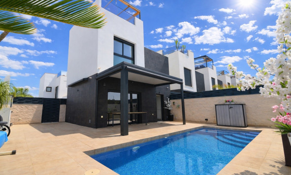 Herverkoop - 3. Vrijstaande villa - Benijófar - Costa Blanca Zuid