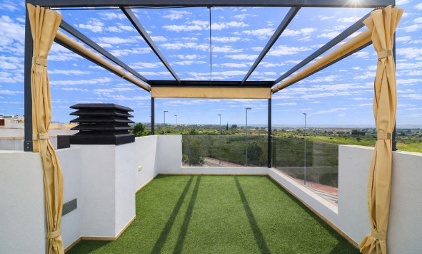 Herverkoop - 3. Vrijstaande villa - Benijófar - Costa Blanca Zuid