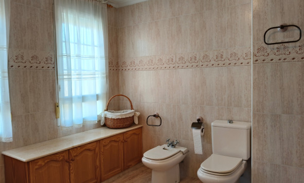 Herverkoop - 3. Vrijstaande villa - La Romana - Costa Blanca Noord