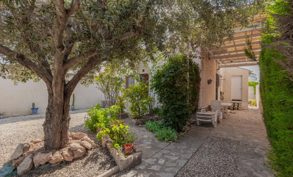 Herverkoop - 3. Vrijstaande villa - Torrevieja - El chaparral