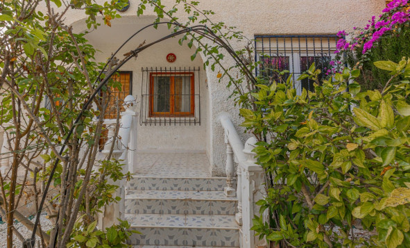 Herverkoop - 3. Vrijstaande villa - Torrevieja - El chaparral