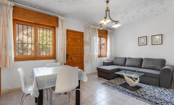 Herverkoop - 3. Vrijstaande villa - Torrevieja - El chaparral