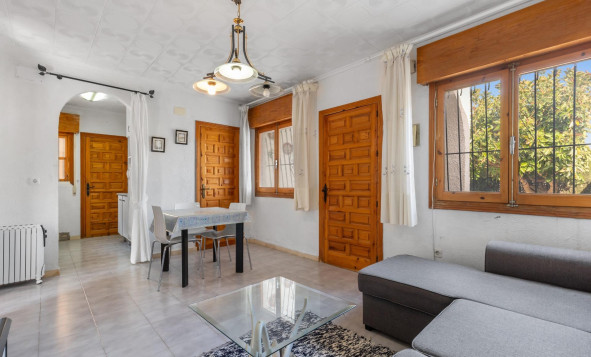 Herverkoop - 3. Vrijstaande villa - Torrevieja - El chaparral