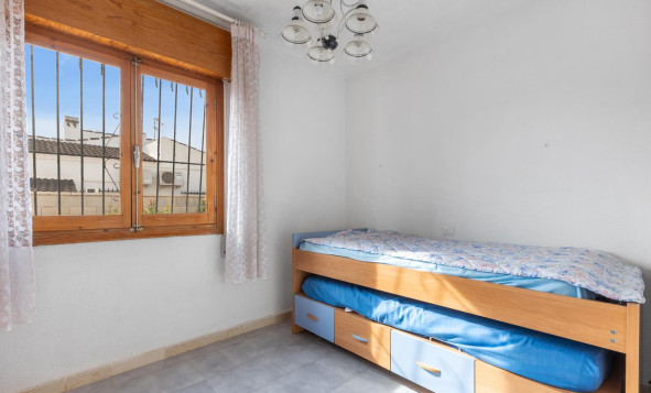 Herverkoop - 3. Vrijstaande villa - Torrevieja - El chaparral