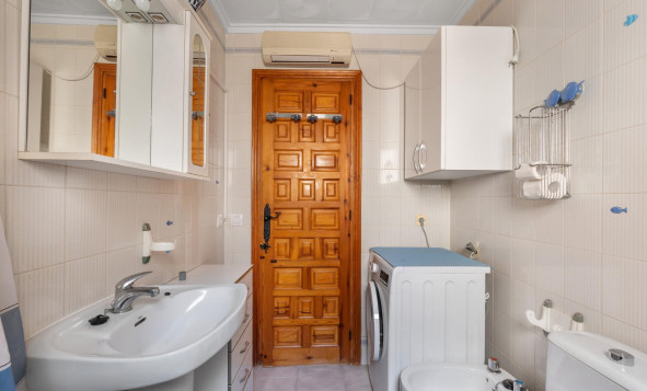 Herverkoop - 3. Vrijstaande villa - Torrevieja - El chaparral