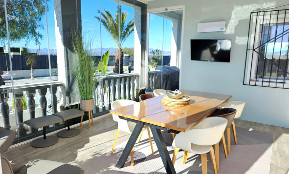 Herverkoop - 3. Vrijstaande villa - La Marina - La Marina - Urbanization