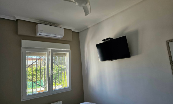 Herverkoop - 3. Vrijstaande villa - La Marina - La Marina - Urbanization