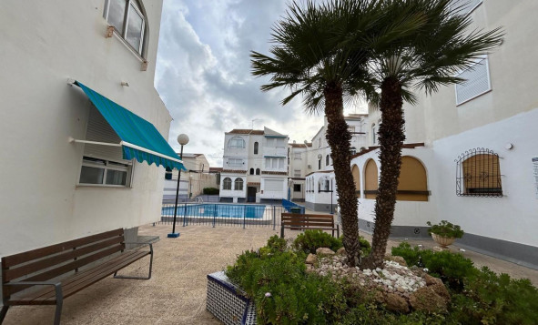 Herverkoop - Estudio - Torrevieja - PLAYA NAUFRAGOS