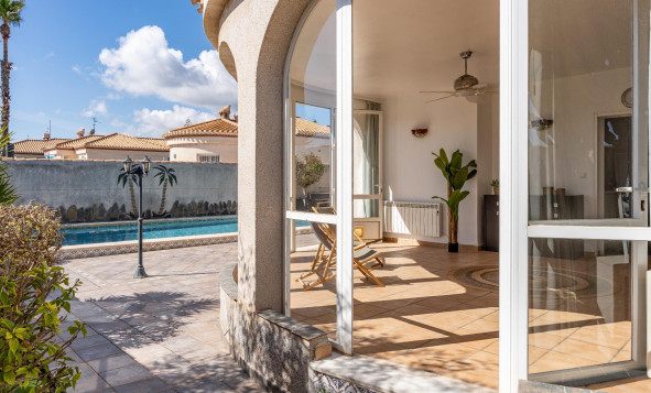 Herverkoop - 3. Vrijstaande villa - Orihuela Costa - Costa Blanca Zuid