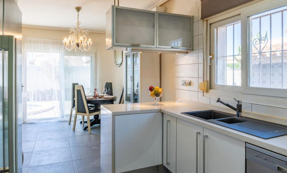 Herverkoop - 3. Vrijstaande villa - Orihuela Costa - Costa Blanca Zuid