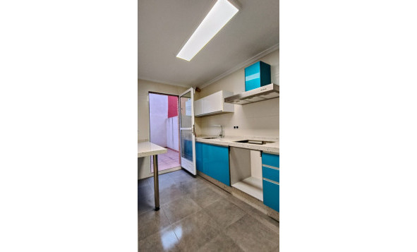 Herverkoop - 2. Town house / tussenwoning - La Romana - Costa Blanca Noord