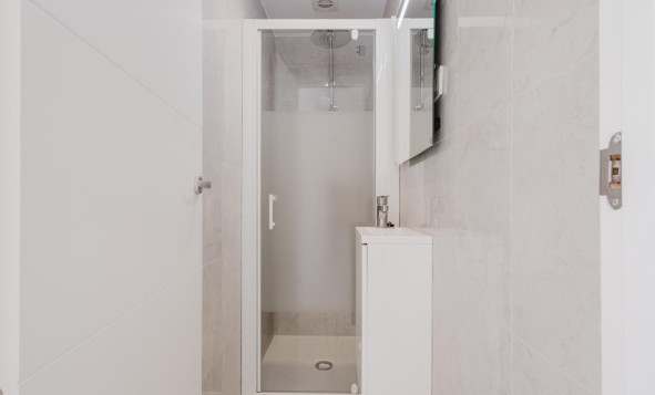 Herverkoop - 1. Appartement / flat - Torrevieja - Costa Blanca Zuid