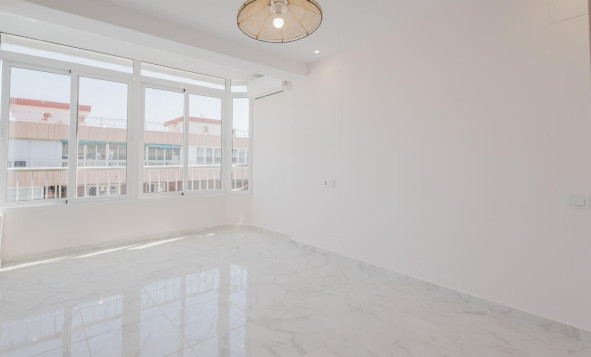 Herverkoop - 1. Appartement / flat - Torrevieja - Costa Blanca Zuid