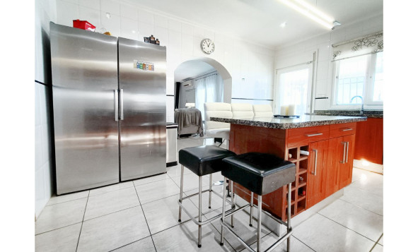 Resale - 3. Detached house - Gea y Truyols - Urb Lo Santiago