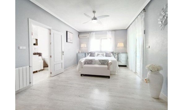 Resale - 3. Detached house - Gea y Truyols - Urb Lo Santiago