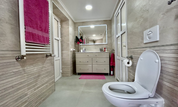 Reventa - 3. Casa indepiende - Cabo Roig - Costa Blanca Sur